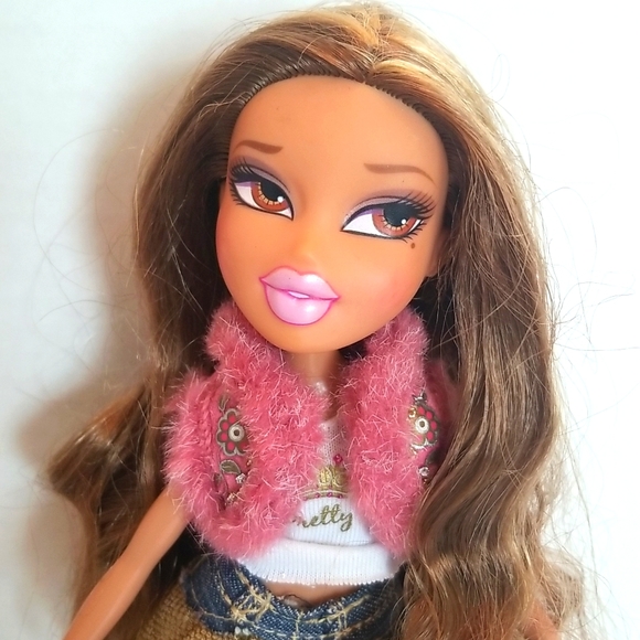Bratz Yasmin Doll from Talking Collection (No Base)